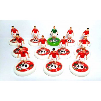 Subbuteo Andrew Table Wrexham 80's kit on WSB Professional bases
